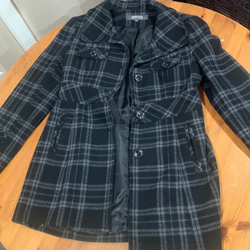 Kenneth Cole Reaction - woman’s Black n Gray plaid peacoat -   Size 10 like new